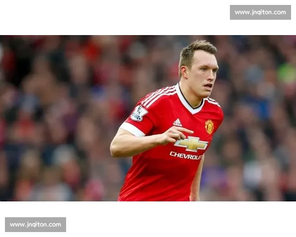 哈格里夫斯盛赞库尼亚：这股拼劲正是曼联所需